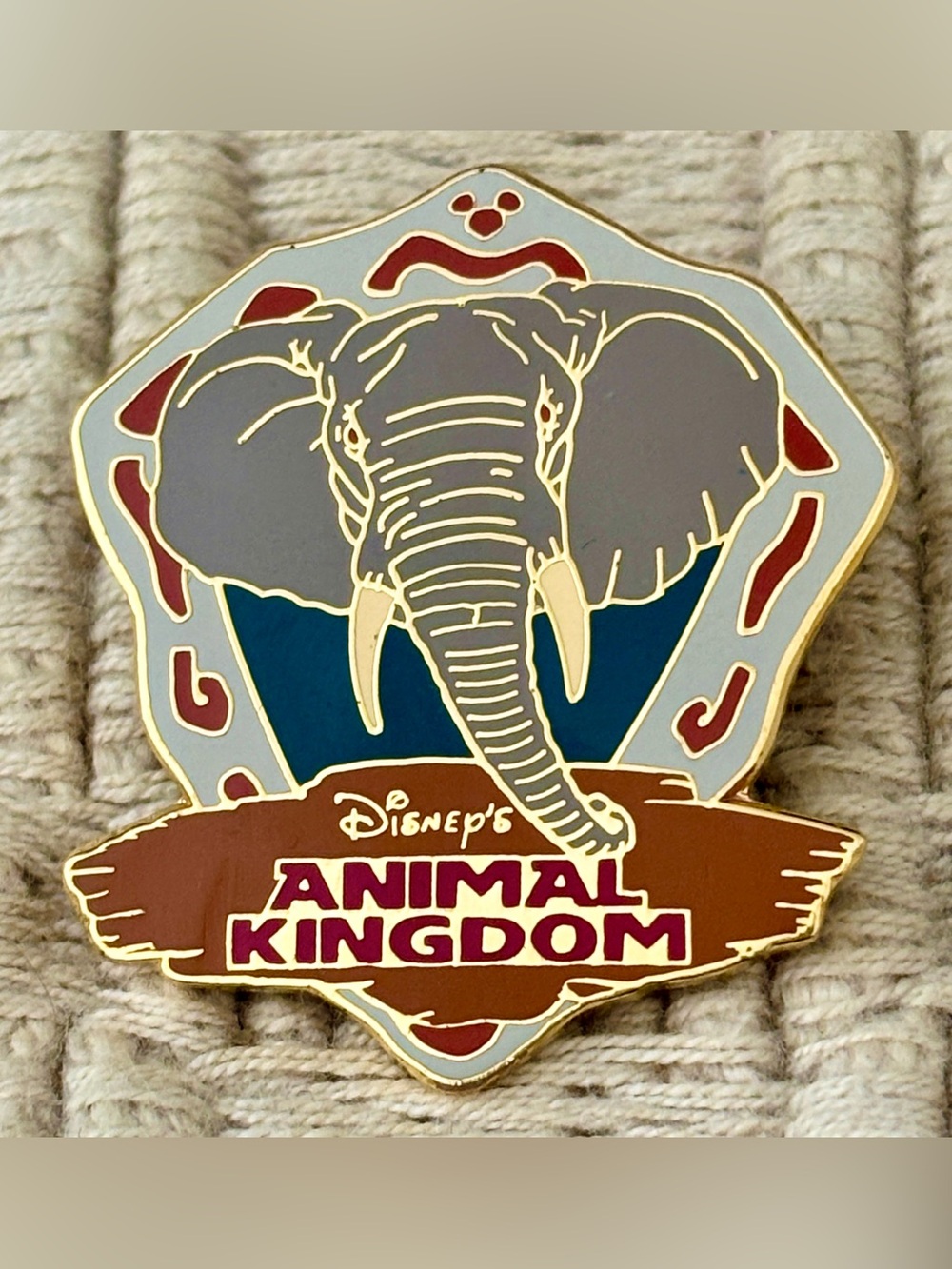 DISNEY 2000 Walt Disney World Animal Kingdom African Elephant Logo Pin